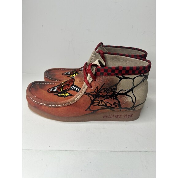 Clarks Wallabee EVO x Stranger Things Hellfire Club Men’s Size 10 Dark Sand Red main image 8